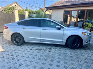 Ford Fusion foto 6