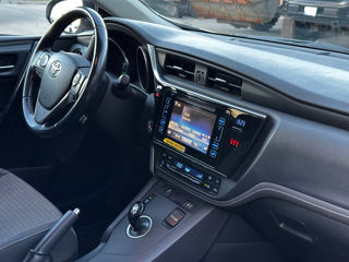 Toyota Auris foto 12