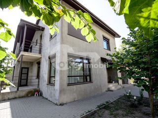 Casă cu 2 nivele, Ialoveni, 150 mp, reparatie euro, 159000 € ! foto 1