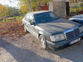 Mercedes Series (W124) foto 2