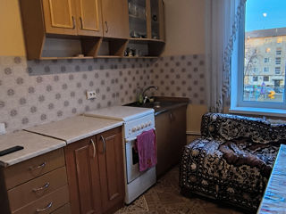 Apartament cu 3 camere, 70 m², Tineret, Ungheni foto 4