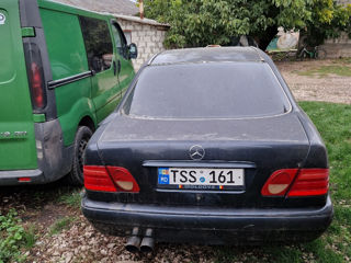 Mercedes E-Class foto 6