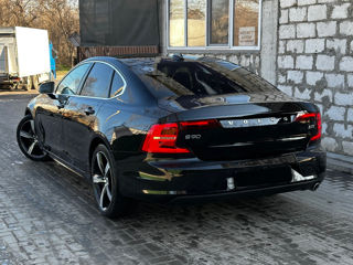 Volvo S90 foto 4