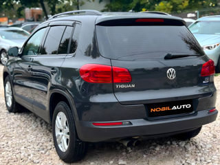 Volkswagen Tiguan foto 4