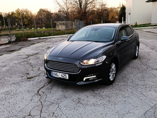 Ford Mondeo foto 2