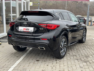 Infiniti Q30 foto 4