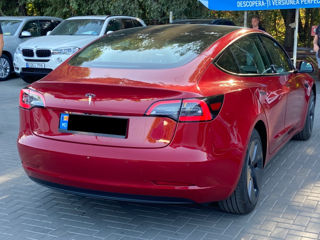 Tesla Model 3 foto 5