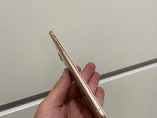 iPhone 8 Plus 64GB Gold foto 6