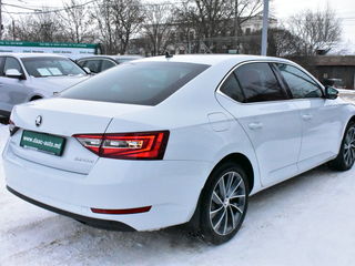 Skoda Superb foto 5