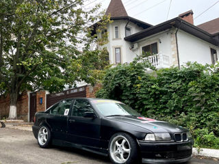 BMW 3 Series foto 1