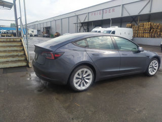 Tesla Model 3 foto 3