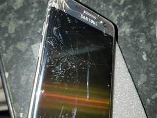 Samsung Galaxy J6+ (2018) J610  Ecranul stricat? Vino, rezolvăm îndată! foto 1