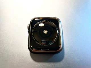Apple Watch 4 / 44mm / GPS / Space Gray foto 4