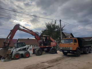 Bobcat Kamaz Miniexcavator Buldoexcavator Demolare și evacuare Nisip lut Petris Basculanta foto 3