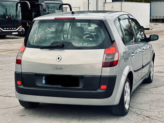 Renault Scenic foto 2