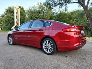 Ford Fusion foto 4