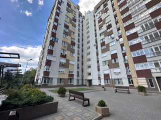 Apartament cu 1 cameră, 47 m², Buiucani, Chișinău foto 2