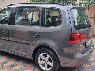 Volkswagen Touran foto 6