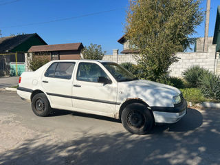 Volkswagen Vento foto 2