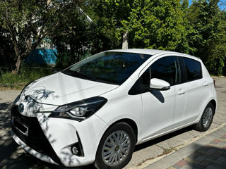 Toyota Yaris foto 1