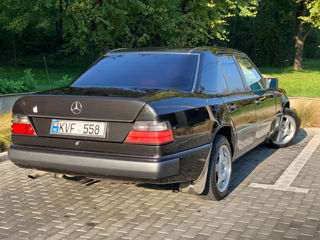 Mercedes Series (W124) foto 4