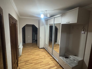 3-комн. кв., 70 м², 5/5 эт.