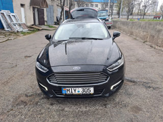 Ford Mondeo foto 1