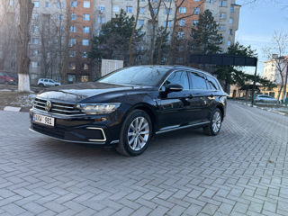 Volkswagen Passat foto 2