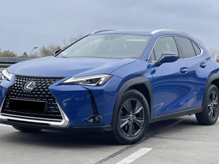 Lexus UX foto 2