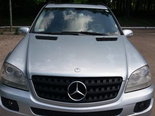 Mercedes ML Class foto 1