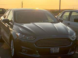 Ford Fusion foto 8