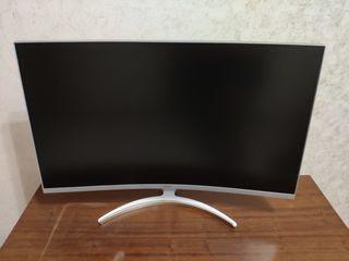 Продам монитор  31.5 Quad HD (2K) foto 1