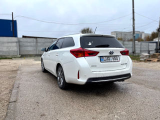 Toyota Auris foto 8