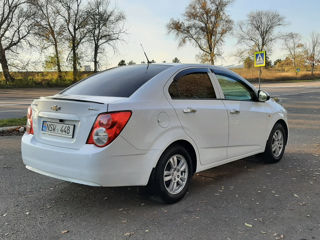 Chevrolet Aveo foto 4