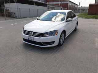 Volkswagen Passat foto 3