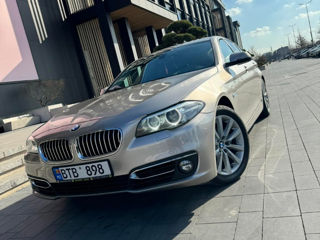 BMW 5 Series foto 5