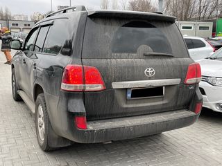 Toyota Land Cruiser foto 3