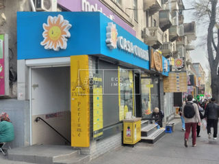 Chirie, spațiu comercial, Centru, str. Armenească, 40 m.p, 1200€