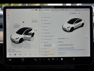 Tesla Model Y foto 9