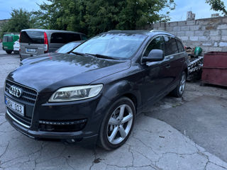 Audi Q7 foto 1