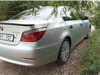 BMW 5 Series foto 6