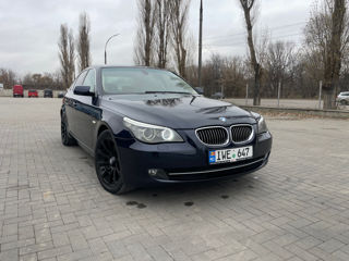 BMW 5 Series foto 6