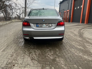 BMW 5 Series foto 4