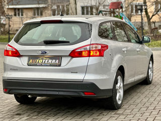 Ford Focus foto 6