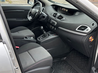 Renault Scenic foto 9