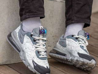 Nike Air Max 270 React Grey x Travis Scott foto 8