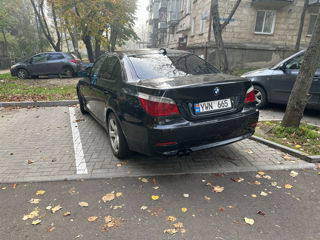 BMW 5 Series foto 3