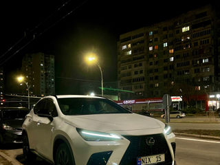 Lexus NX Series foto 8