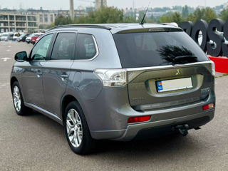 Mitsubishi Outlander foto 7