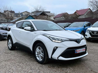 Toyota C-HR foto 2